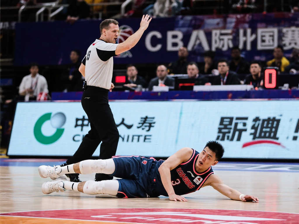 球運動員